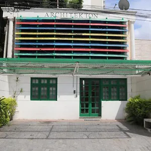 33 Brazil Hostal